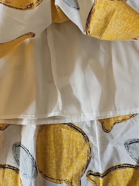 Chicwish White Midi Skirt with Yellow Lemon Print Medium - Picture 7 of 10